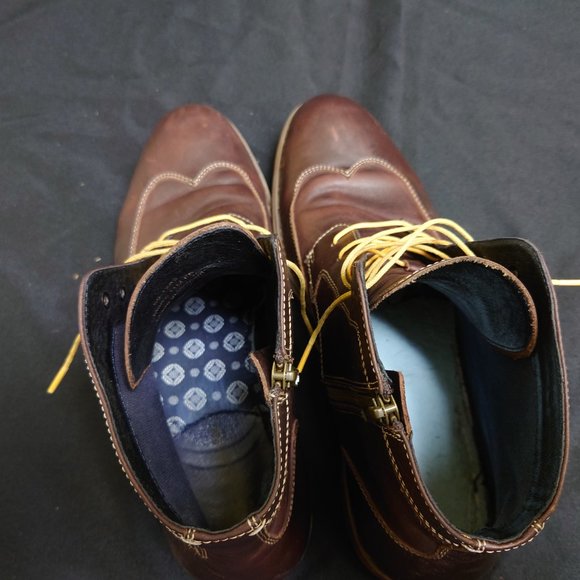 Johnston and Murphy Chukka Boots main image 5